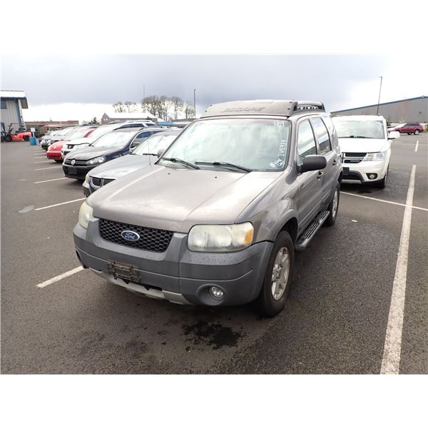 2005 Ford Escape RUNS WITH MECHANICAL PROBLEMS