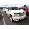 Image 2 : 2004 Cadillac Escalade RUNS WITH MECHANICAL PROBLEMS
