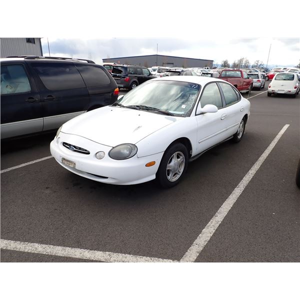 1999 Ford Taurus