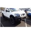 Image 2 : 2011 Nissan Titan