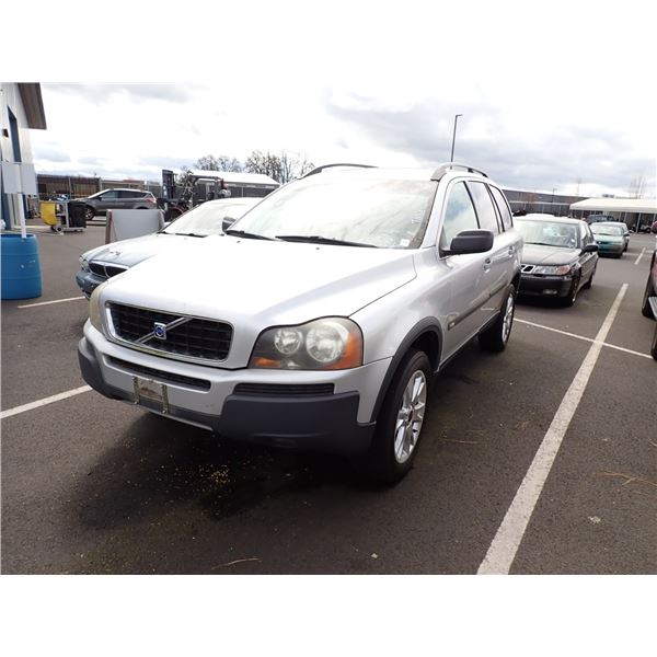 2004 Volvo XC90 RUNS WITH MECHANICAL PROBLEMS