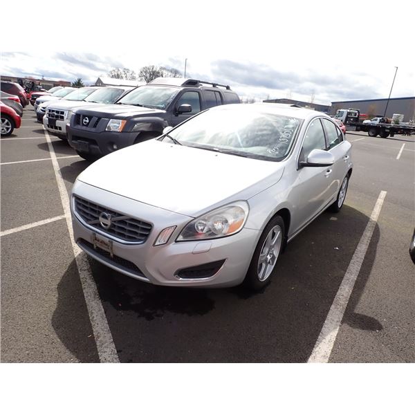 2012 Volvo S60 RUNS WITH MECHANICAL PROBLEMS