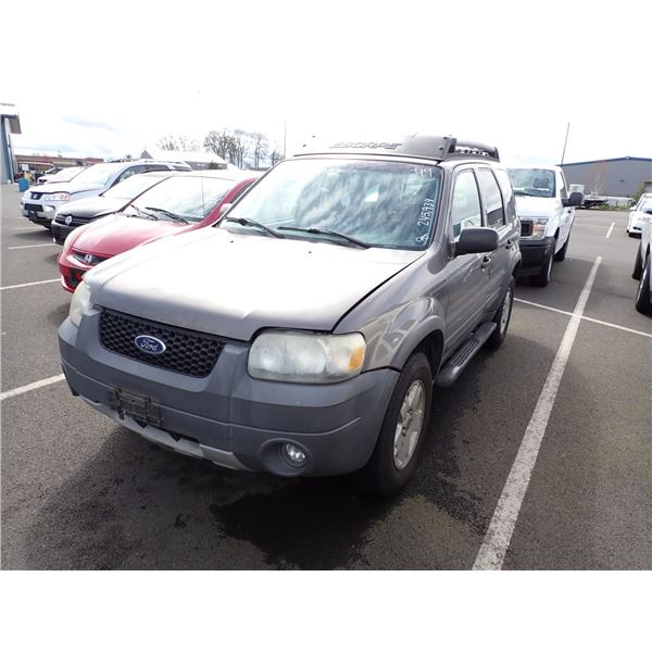 2005 Ford Escape RUNS WITH MECHANICAL PROBLEMS