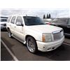 Image 2 : 2004 Cadillac Escalade RUNS WITH MECHANICAL PROBLEMS