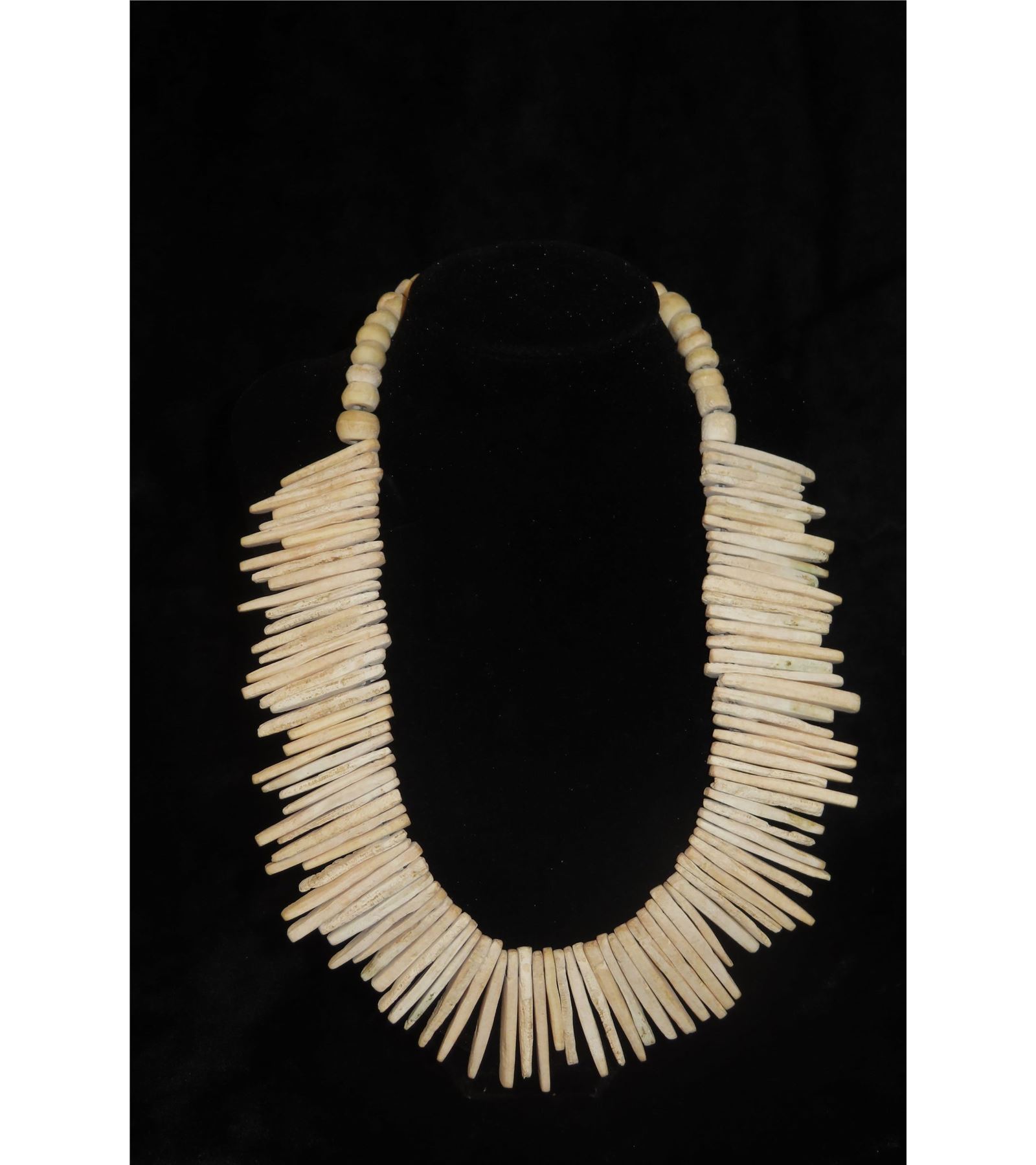 Outstanding Pre Columbian Shell Necklace, Over 100 finger bone shell ...