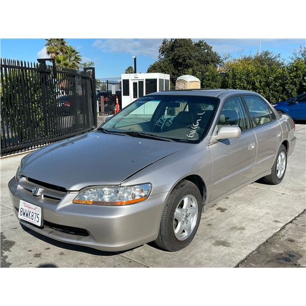 HOND ACCORD 1998 T-DONATION