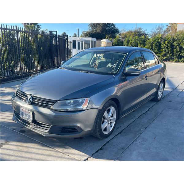 VOLK JETTA 2013 APP-DUP-SALV-EXPORT ONLY
