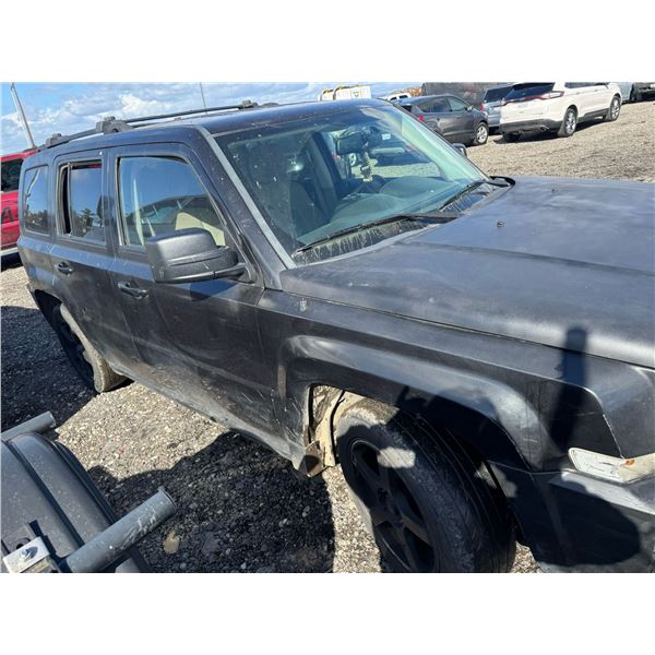JEEP PATRIOT 2010 SALV/T