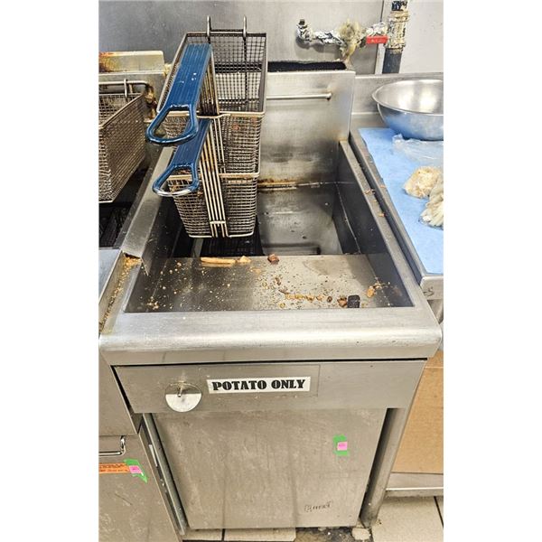 QUEST DBL WELL DEEP FRYER