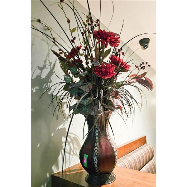 PAIR OF ORNATE FLORAL DECOR (LOCATED IN DINING RM)