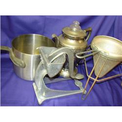 4 Pcs. Kitchen Cookware-Items