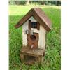 Image 1 : Texas A&M Wooden Birdhouse