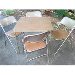 Card Table w/4 Folding Chairs
