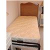 Image 1 : Trundle Day Bed