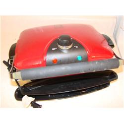 George Foreman w/Removable Griddle & Waffle Inserts