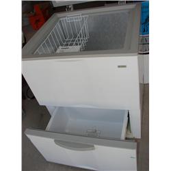 Kenmore Small Chest Freezer w/Bottom Drawer