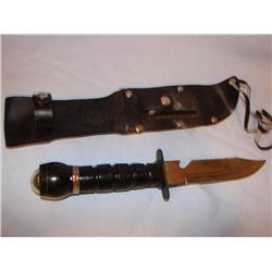 Knife w/Built in Compass on Handle