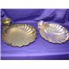 Image 1 : 2 Shell Silver Items: Candleholder & Chip & Dip