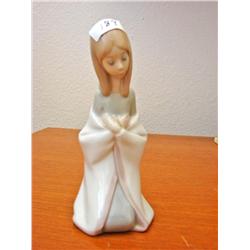Lladro Girl Bowing
