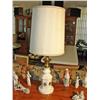 Image 1 : White Table Lamp