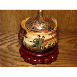 Gold & Pottery Old Urn