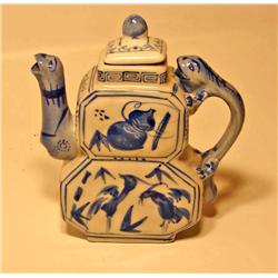 Oriental Tea Pot w/Porcelain Handle