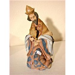 Lladro Kneeling King