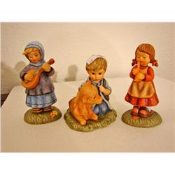 Hummel Angel (Boy with Calf,Girl with Lute, Girll