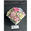 Image 2 : Gorgeous Musical Floral In Excellent Condition - 4.5" x 4.5" x 5"