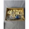 Image 2 : Vintage 1977 Modeling Kit - mpc Star Wars Authentic R2-D2. 6"H (when completed)