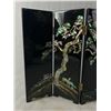 Image 2 : Tabletop Screen Wood & Shell Inlay 4 Panel Black Lacquer - Abalone Tree With Birds & Animals 11" H