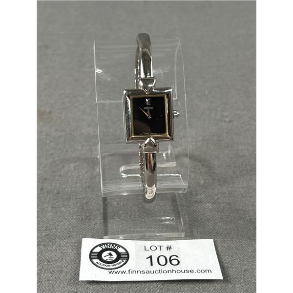 Vintage Seiko Watch Women Silver Tone Black Square Dial V400-6429 - New Battery, Keeping Great Time