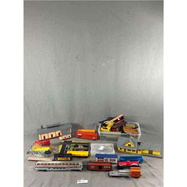 HO Scale Train Cars, Tracks, Buildings & More