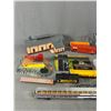 Image 2 : HO Scale Train Cars, Tracks, Buildings & More