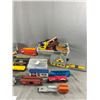 Image 3 : HO Scale Train Cars, Tracks, Buildings & More