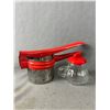 Image 5 : Nice Selection Of Vintage Kitchen Collectibles - Flour Sifters, Rolling Pins & More