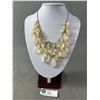 Image 1 : Beautiful Opalesque Style Necklace