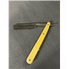 Image 3 : Lot Of Vintage Grooming Tools