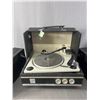 Image 3 : Vintage Solid State Admiral Sterophonic Portable Record Player. NO SHIPPING. Approx. 23" x 14" x 7.5