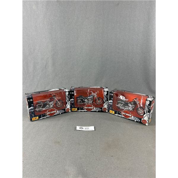 Lot of 3 Maisto 1:18 Scale Harley Davidson Motorcycles in Boxes