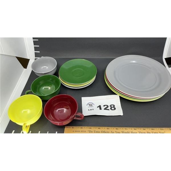 HAZEL ATLAS PLATONITE CUPS SAUCERS PLATES. 4 each