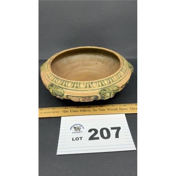 ROSEVILLE FLORENTINE, repaired. CIRCA 1924