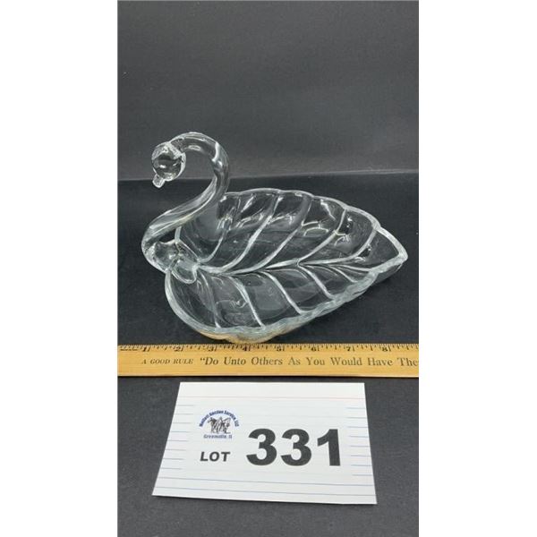 JANICE SWAN LEAF SHAPE