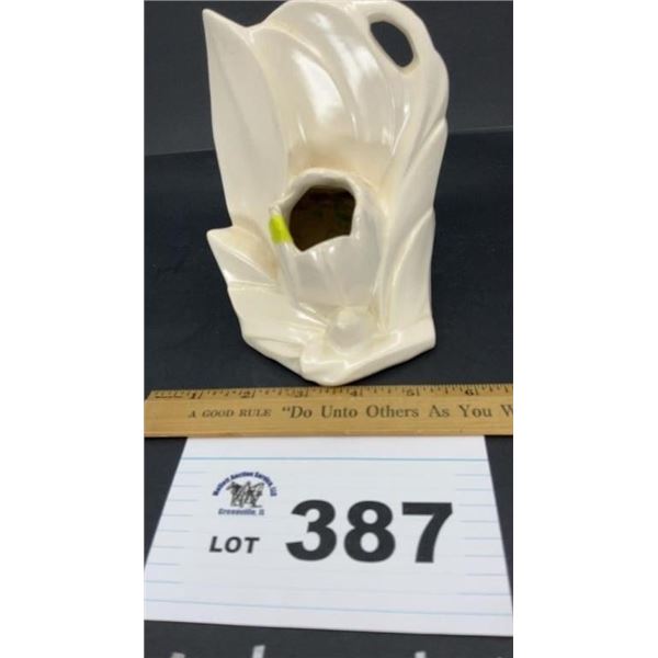 McCoy PLANTER, 6 INCHES TALL, crack