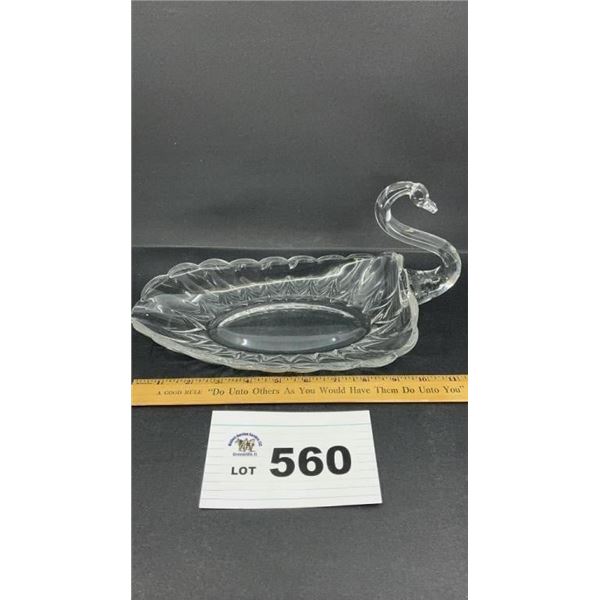 NEW MARTINSVILLE JANICE GLASSES SWAN 6 in tall