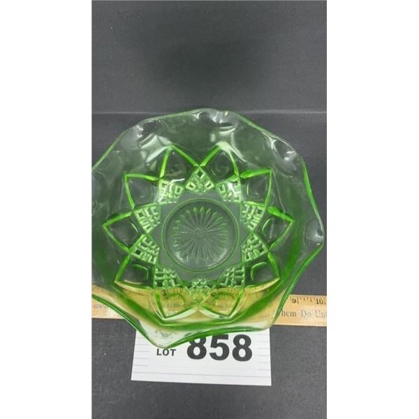 HAZEL ATLAS BERRY BOWL, MASTER 1 OR SERVING BOWL