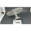 Image 3 : JEANETTE GLASS CO. LYRE HARP PEDESTAL CAKE STAND