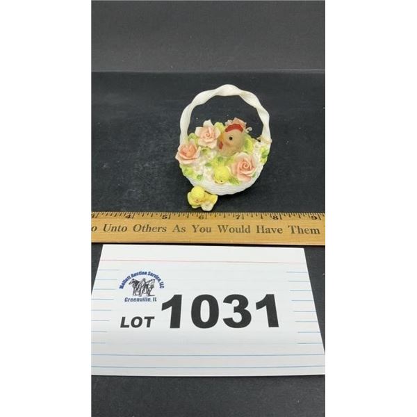 GEORGIAN FINE BONE CHINA HENS IN BASKET