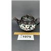 Image 2 : ROYAL CANADIAN ART POTTERY TEAPOT 5 inches tall