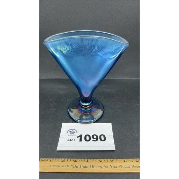 FENTON IRIDESCENT BLUE ART GLASS STRETCH FAN V